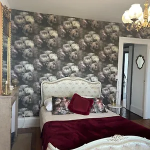 Maison d'hôtes De La Comtesse Château De La Bouchatte Chazemais